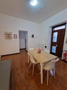 Φωτογραφία από το άλμπουμ του Daisy, cozy apartment in como στο Κόμο