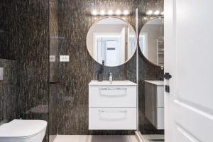 Koupelna v ubytování Luxury Elegant Apartment North Area