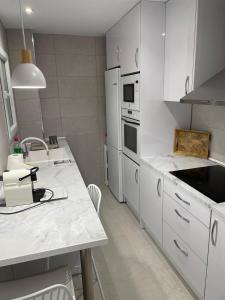 Η κουζίνα ή μικρή κουζίνα στο Alameda 16 Apartment Beach Old Town