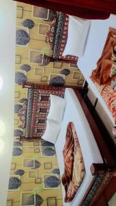 Et opholdsområde på Hotel crown palace + 4 billeder