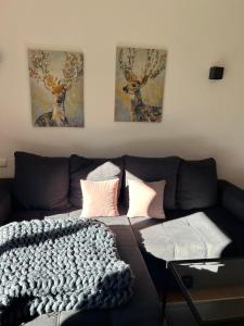 Postel nebo postele na pokoji v ubytování Ferienwohnung Maier Schliersee Neuhaus