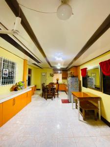 Kuchyň nebo kuchyňský kout v ubytování Namasté Olango Guest House