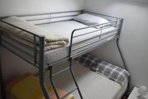 Postel nebo postele na pokoji v ubytování Lorely Homes - Disneyland 14 min - Free Parking