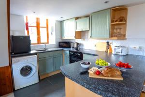 Köök või kööginurk majutusasutuses Finest Retreats - Fields Barn