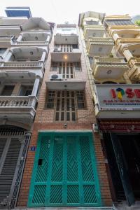 Το κτήριο όπου στεγάζεται  το διαμέρισμα