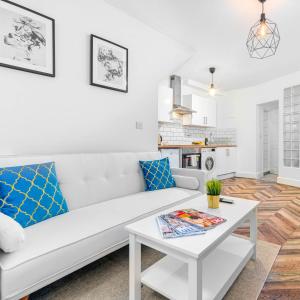 Kuchyň nebo kuchyňský kout v ubytování Cozy One Bed - Fast Wi-fi - Netflix - Wolverhampton 12CH