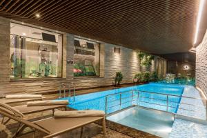 Bazén v ubytování Amiral Palace Hotel Boutique Class nebo v jeho okolí + 89 fotografií