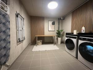 Φωτογραφία από το άλμπουμ του "FOUR" - Premium Apartments Seekirchen, Stilvolle 3-Zimmer Wohnung mit Balkon σε Größing