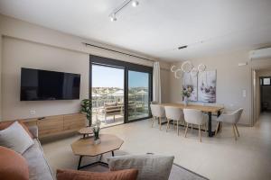 Μια τηλεόραση ή/και κέντρο ψυχαγωγίας στο Emmanouil Private Villa B