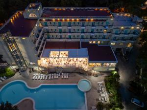 an overhead view of a hotel with a pool at Paglianza Hotel in Peschici