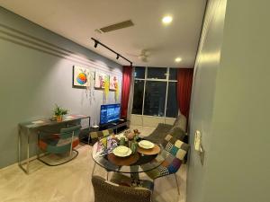 TV a/nebo společenská místnost v ubytování Sky Premium Suites Klcc