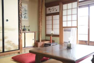 Køkken eller tekøkken på CORNELL private guesthouse BBQ & Garden