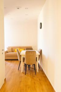 Posezení v ubytování Il rifugio del mare - 800 m dalla spiaggia - vista mare + 2 fotografie