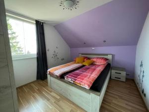 Ένα ή περισσότερα κρεβάτια σε δωμάτιο στο Apartment Sofia +21 φωτογραφίες