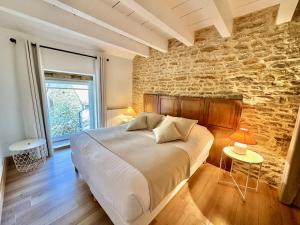 Posezení v ubytování Clos de Fougères - La Grange 4-5 personnes + 8 fotografií