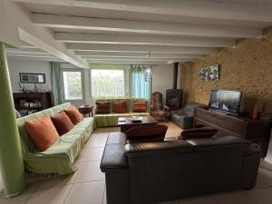 TV a/nebo společenská místnost v ubytování Chez petite zelinde