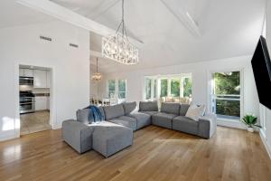 Posezení v ubytování LV19: 19 Lake Village