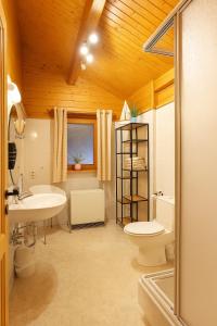 Bilik mandi di Küstenhaus Silbermöwe