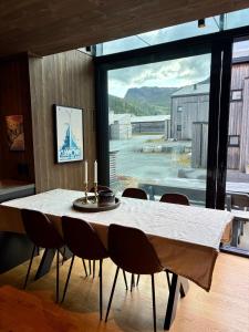 Μια τηλεόραση ή/και κέντρο ψυχαγωγίας στο Hemsedal ski in ski out, modern comfort by the slopes