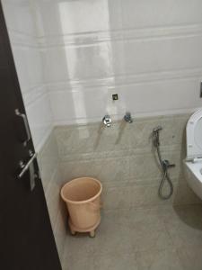 Ένα μπάνιο στο Hotel Madhav bhakta nivas