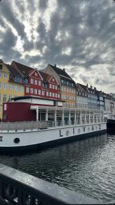 Θέα στο ποτάμι κοντά σε αυτό το διαμέρισμα