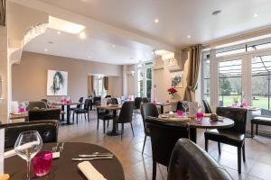 Posezení v ubytování Chambre d'hôtes SOPHORA - Les Clés des Lys