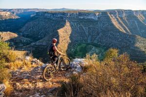 Ποδηλασία στο La Grange d'Emile gîtes, roulottes et piscine ή στη γύρω περιοχή
