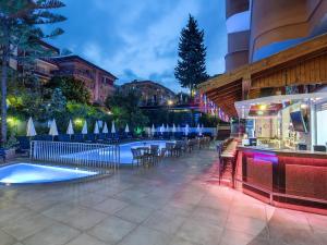 Gallery image of May Flower Apart Hotel in Alanya