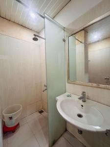 Koupelna v ubytování Royal Park Prime A Top Awarded Property in Haridwar