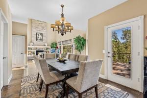 a dining room with a table and chairs at Minutes 2 NAU & downtown & Snowbowl! in Flagstaff