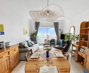 Et opholdsområde på Vue mer panoramique, Loggia Salon, Parking Privé