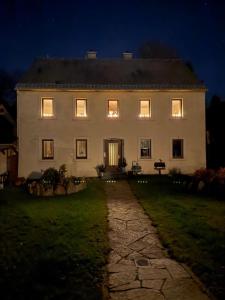 Το κτήριο όπου στεγάζεται  το διαμέρισμα