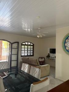 Χώρος καθιστικού στο Uu'hull Surf House