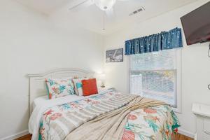 Postel nebo postele na pokoji v ubytování Sea Colony --- 18003 Lakeview Ct + 39 fotografií