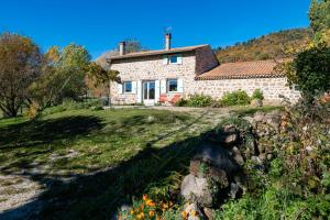 Φυσικό τοπίο κοντά σε αυτή η παραθεριστική κατοικία