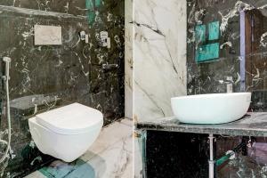 Koupelna v ubytování Hotel O Lax