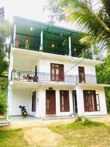 Το κτήριο όπου στεγάζεται  η βίλα