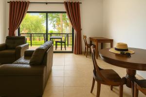 Galeriebild der Unterkunft Seafront Residences in Bijilo