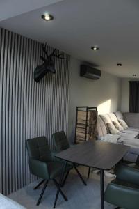 Ένα ή περισσότερα κρεβάτια σε δωμάτιο στο Luxus Vendégház a Szigetköz szívében