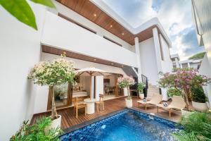 Bazén v ubytování Cassandra Villa 1 - Family Paradise - New 3BR Villa with Pool, Garden and Prime Location nebo v jeho okolí