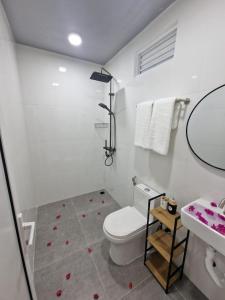 Koupelna v ubytování Ocean Vida Maldivas + 25 fotografií