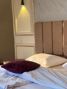 Postel nebo postele na pokoji v ubytování Al-Najm Coastal Camp Rum