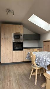 Η κουζίνα ή μικρή κουζίνα στο Appartamento Primavera 3