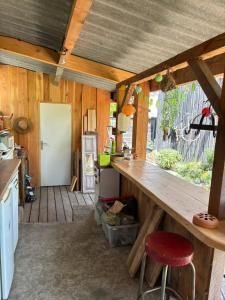 Η κουζίνα ή μικρή κουζίνα στο Logement Bourbon - coeur Ardèche