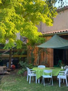 Κήπος έξω από το Logement Bourbon - coeur Ardèche +8 φωτογραφίες