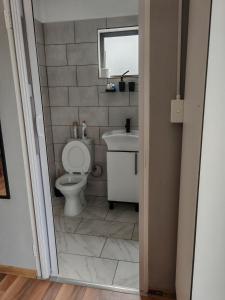 Koupelna v ubytování Yakhe spacious self catering accommodation