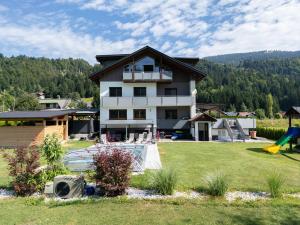 Nespecifikovaný výhled na hory nebo výhled na hory při pohledu z apartmánu