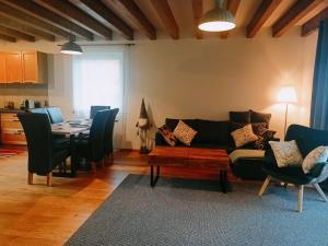 Et opholdsområde på Domek w górach Łubinowa 6 + 21 billeder