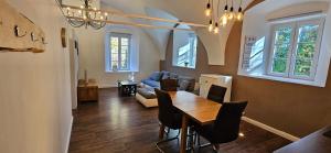 Posezení v ubytování Ferien- und Pferdegut Schloss Treffen