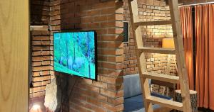 TV a/nebo společenská místnost v ubytování Lura Agroturizem + 34 fotografií